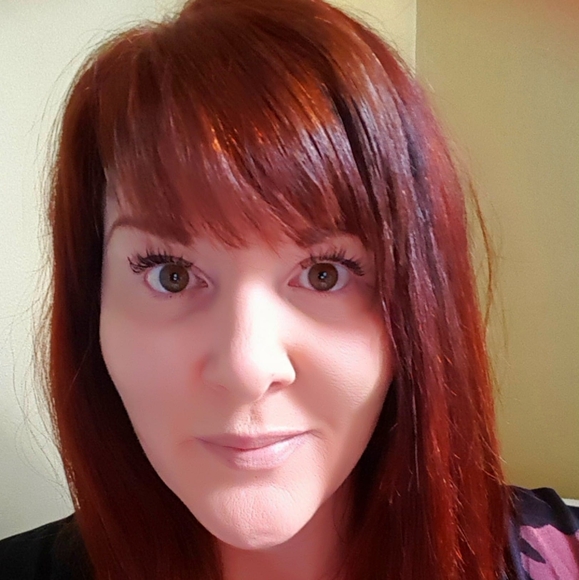 Meet your Posher, Jen - Picture 1 of 1